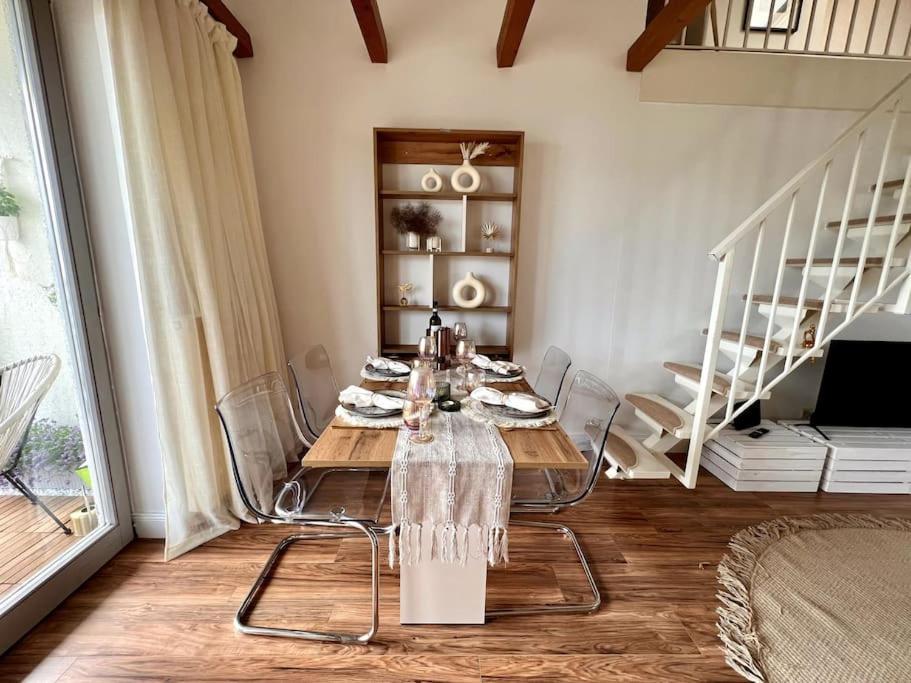 Bali Home Stylische Wohnung Mit Terrasse Schönefeld Eksteriør bilde